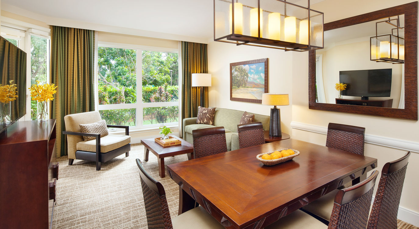 Room Kichenette and Dining Area